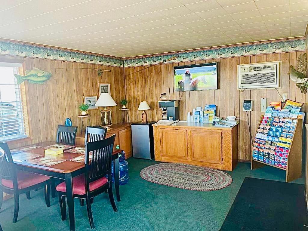 Sage N Sand Motel Мозес-Лейк Экстерьер фото