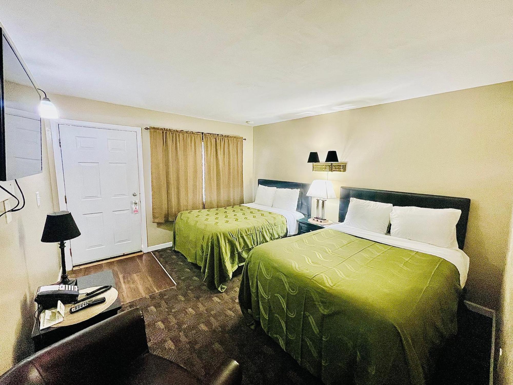 Sage N Sand Motel Мозес-Лейк Экстерьер фото